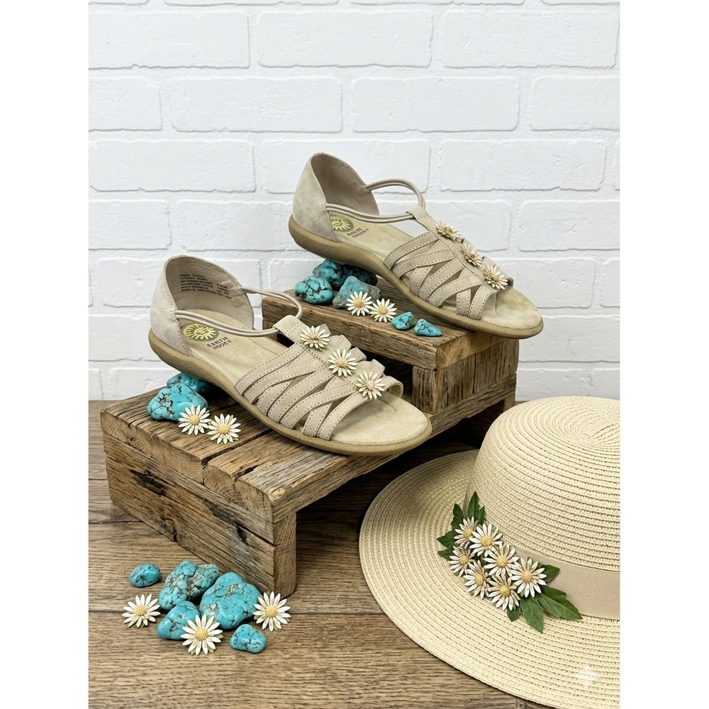 Earth Shoe Muse 🌼Tan Leather Daisy Floral Strappy boho flat Sandals comfort 8.5